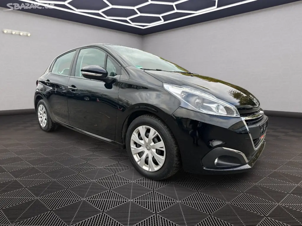 Peugeot 208, 1,2 61kw